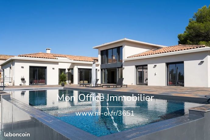 Maison 5 pièces 626 m²