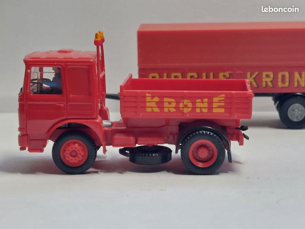Caravane ''Cirque Krone'' à 5 compartiments - PR21032 - Preiser