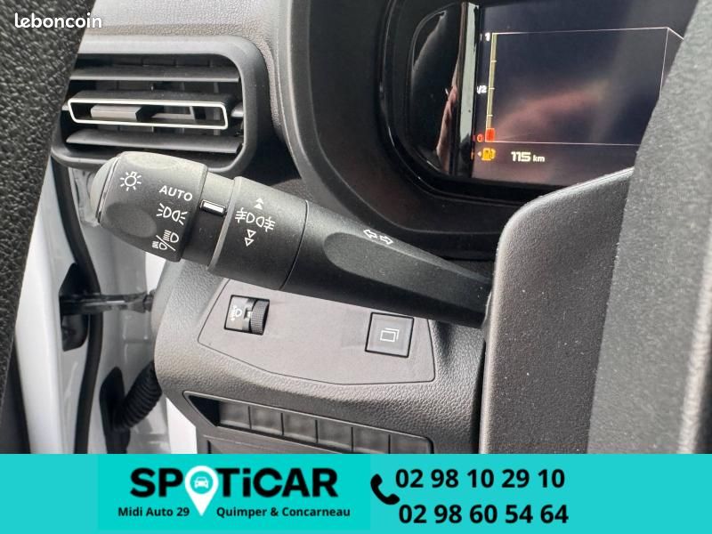 Citroen Berlingo Van XL 950kg BlueHDi 100 Pack Premium Connect / GPS / CAMERA / 3PL / 14908 HT (image 22)