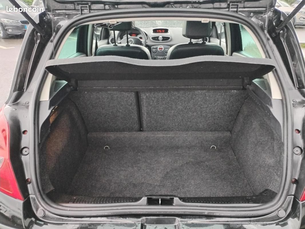 Renault Clio III 1.5 DCI 85 DYNAMIQUE 5P (image 7)