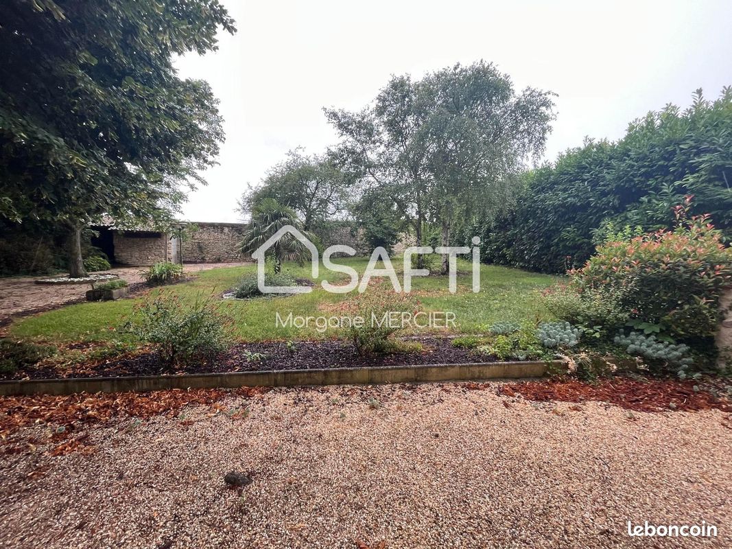 Propriété 6 pièces 195 m² - Sainte-Verge 79100 (image principale 8)