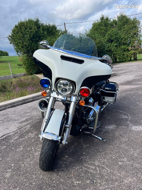 Harley Davidson electra glide shérif (image 1)