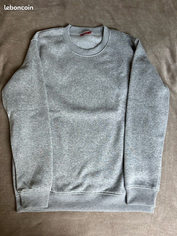 Pull gris (image 2)