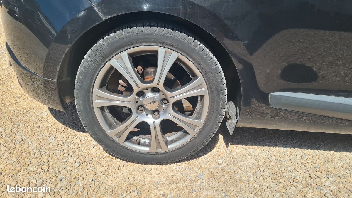 RENAULT Megane - 2.0 Tce coupé 180ch essence (image 12)