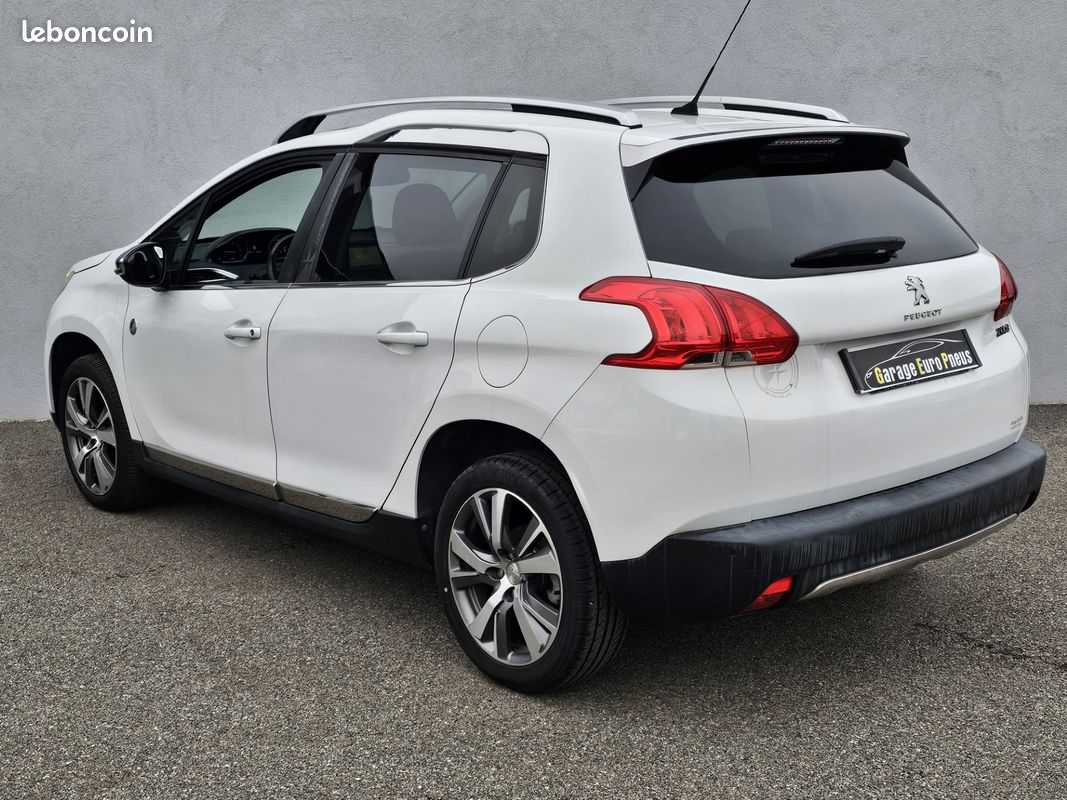 PEUGEOT 2008 1.2 PureTech 110ch (image 4)