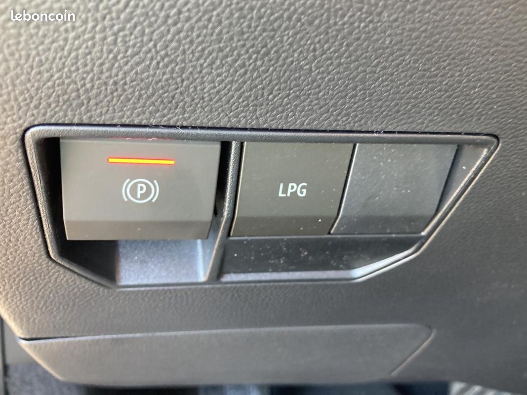 DACIA DUSTER 1.2 hybrid-g 150 expression 4x4 (image 12)