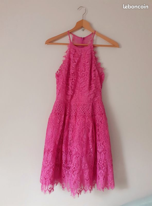 💟 Élégante robe en dentelle- ASOS- T38 Vêtements