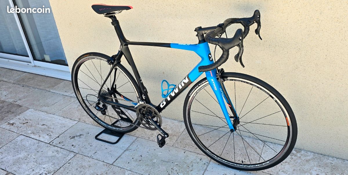 Vélo de course tout Carbone BTWIN ULTRA CF 740 - Taille M - Equipé Campagnolo Athena 11v (image 2)