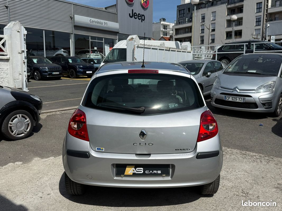 Très Belle Renault Clio 3 1.5 DCI Privilège 70 5P (image 3)