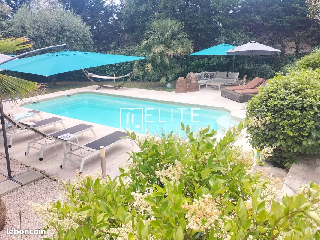 Maison 6 pièces 165 m² · à Valbonne · 165 m² · 5 200 €/mois