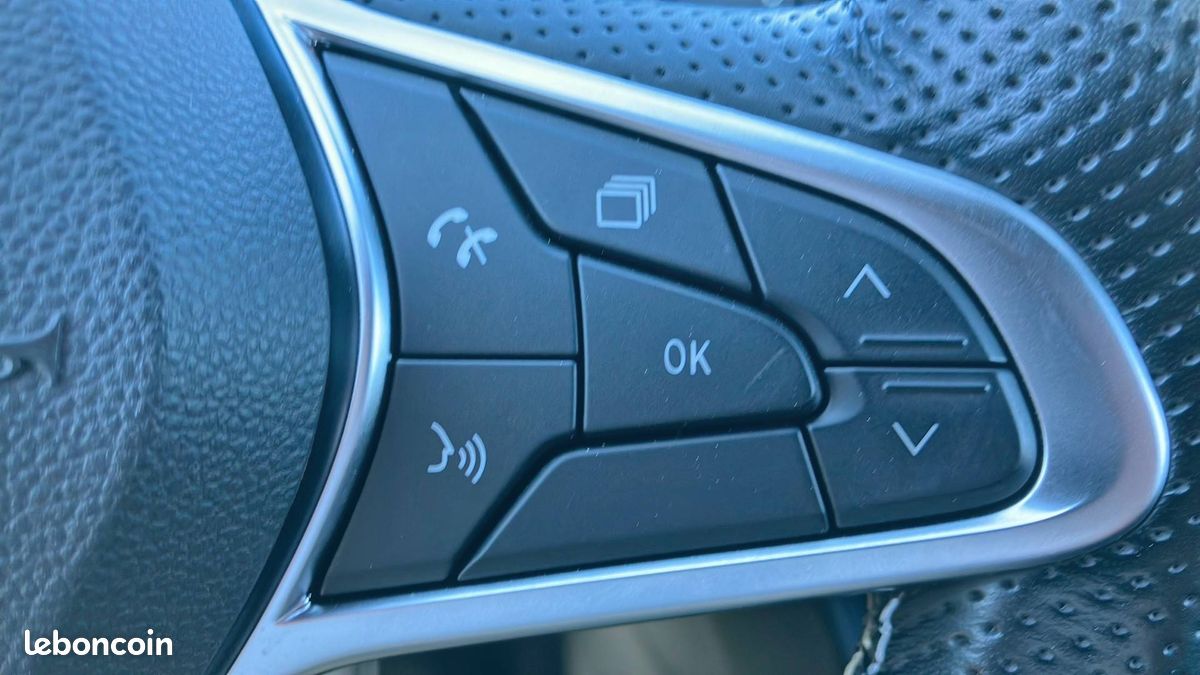 Renault clio e tech full hybrid 145 engineered (image 23)