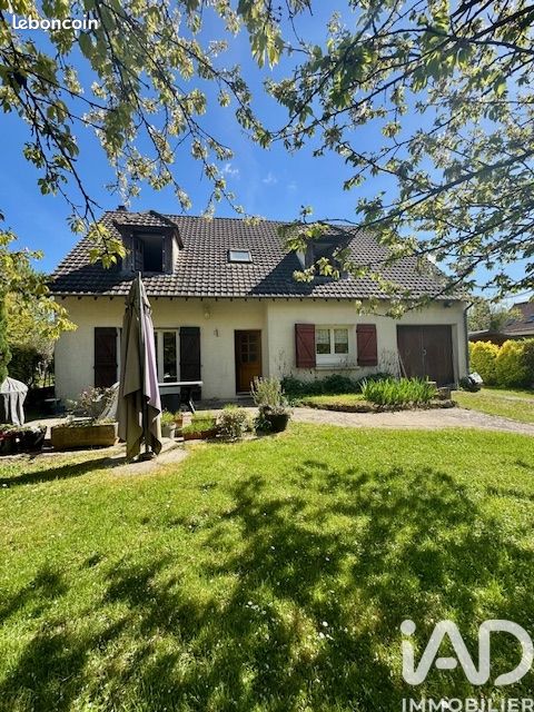 Maison 7 pièces 128 m² · à Moret-Loing-et-Orvanne · 128 m² · 329 900 €