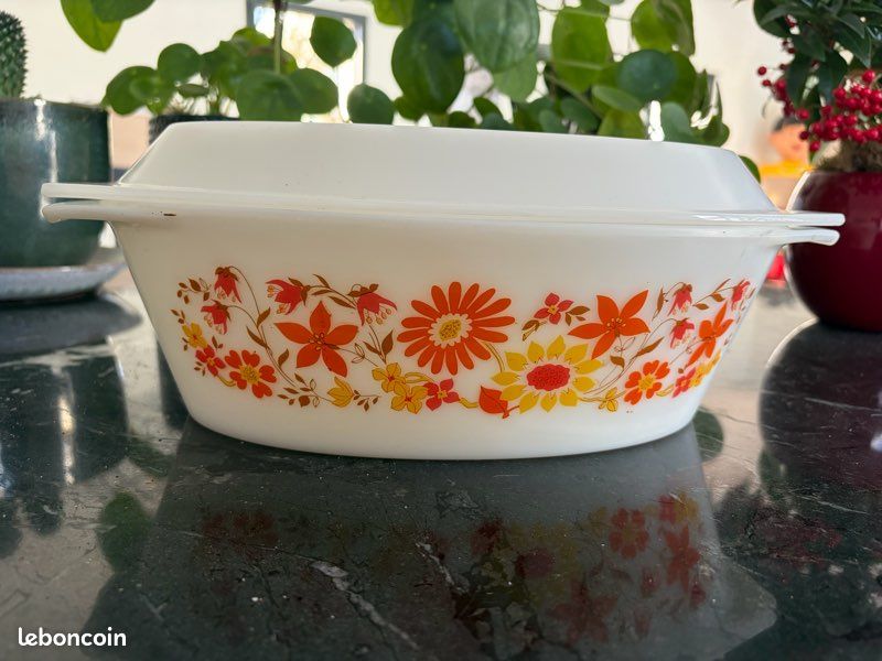 Cocotte Arcopal Vintage Motif Fleurs – France Années 70/80 – Avec Couvercle