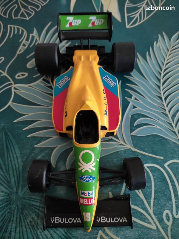 Benetton Ford B188 1/24ème - Collection