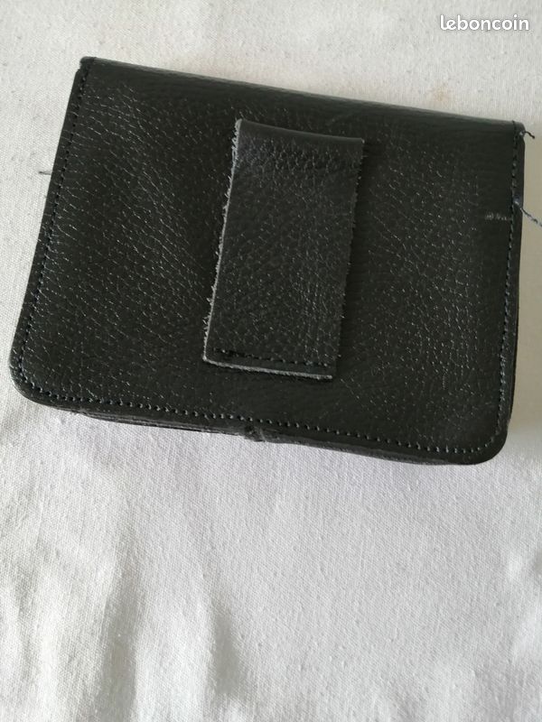 Pochette de voyage (image 2)