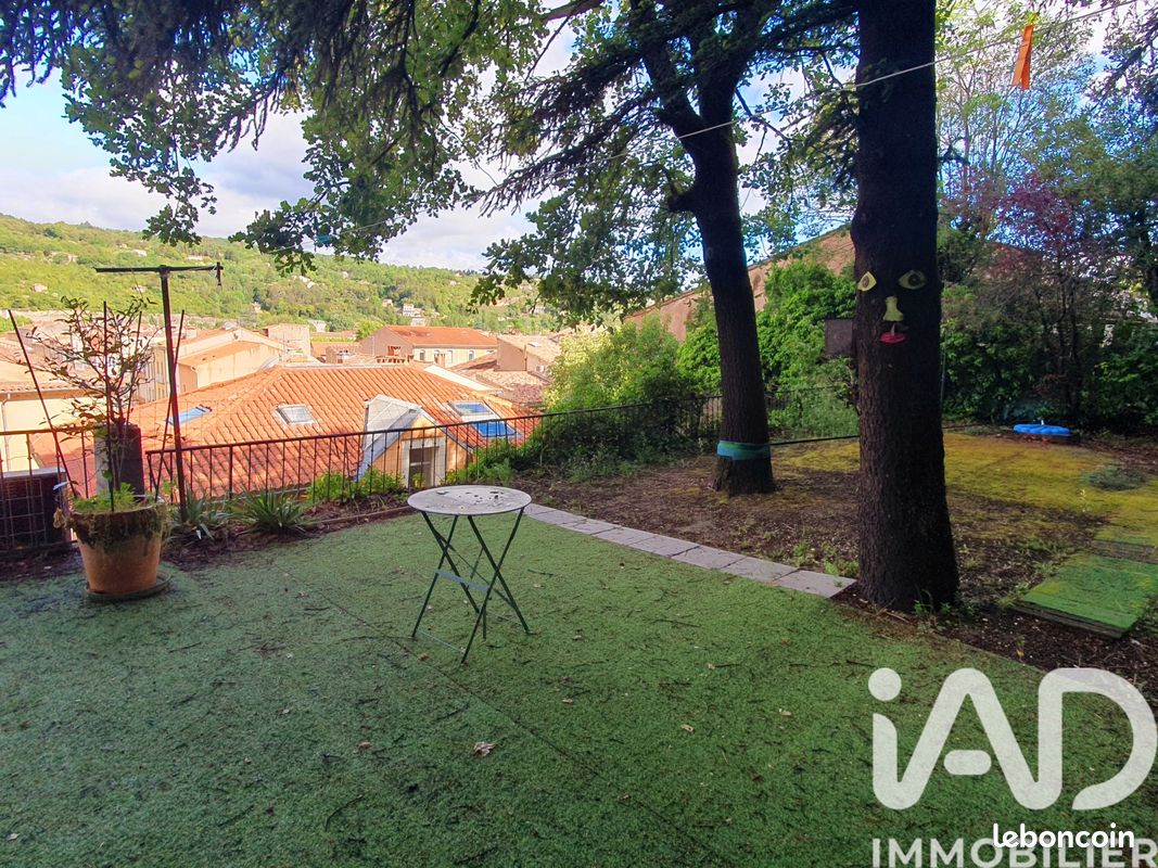 Appartement 4 pièces 76 m² · à Bédarieux · 76 m² · 97 000 €