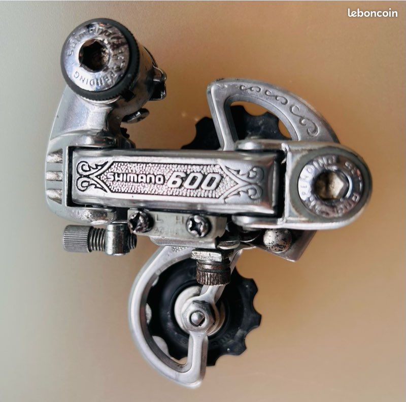 Dérailleur Avant Shimano 600 Arabesque - 28.6 Mm, Pince Bas, Tirette Bas - Occasion