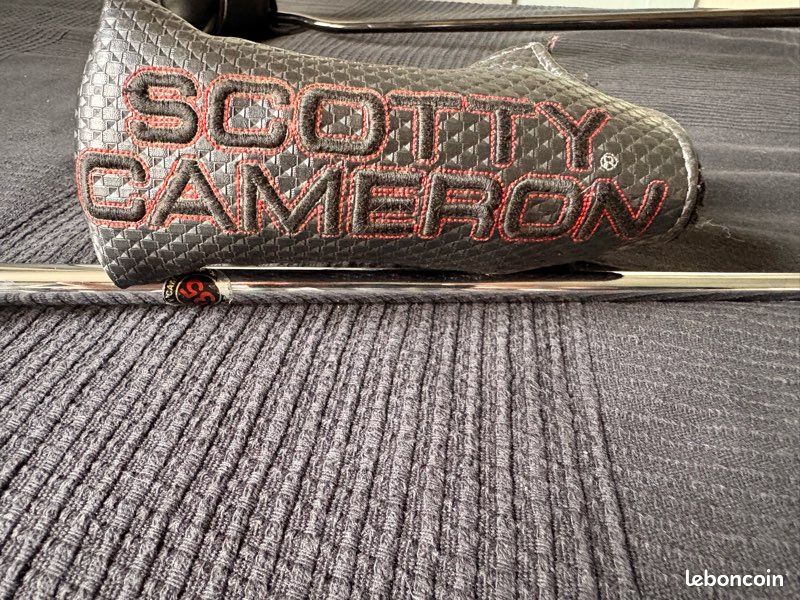 Scotty Cameron Textured Gray Pistolero Plus Black With Red