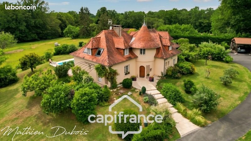 Maison 7 pièces 205 m² · à Boulazac Isle Manoire · 205 m² · 499 000 €