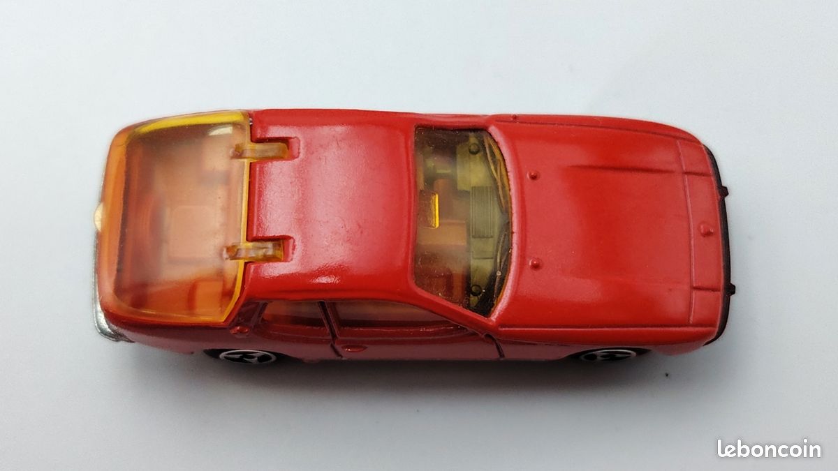 De Tomaso Pantera GTS 1973 Rouge 1/43 Schuco 450925300 De Tomaso Pantera GTS 1973 Rouge 1/43 Schuco 450925300