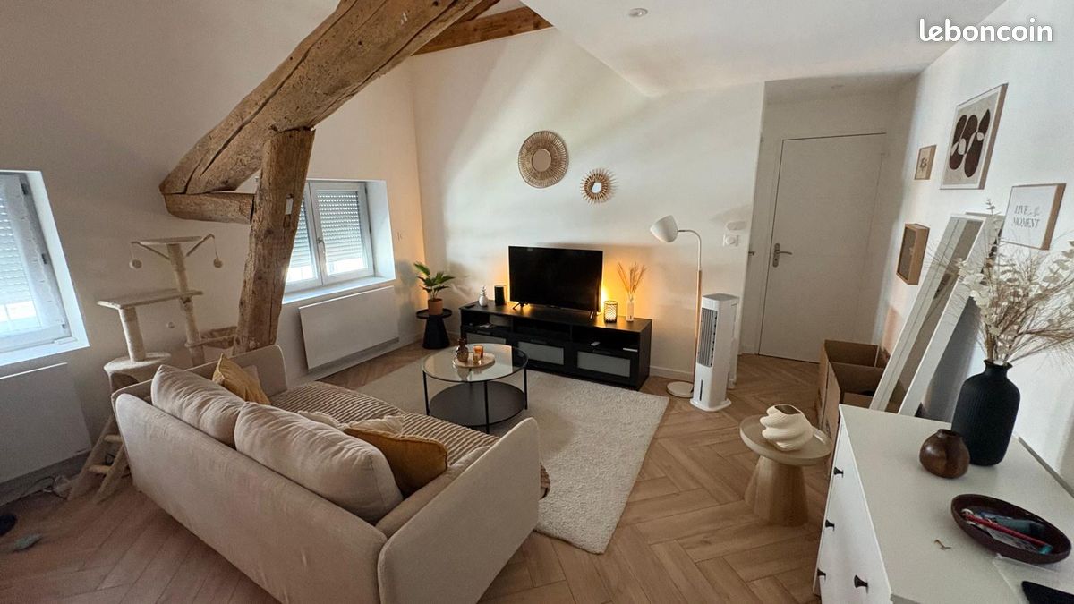 Appartement 3 pièces 65 m² · à Saint-Étienne · 65 m² · 660 €