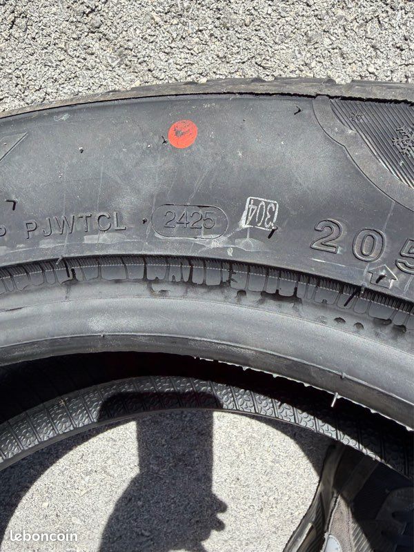 4 Pneus Hiver NEUF 205/55/R16 (image 3)