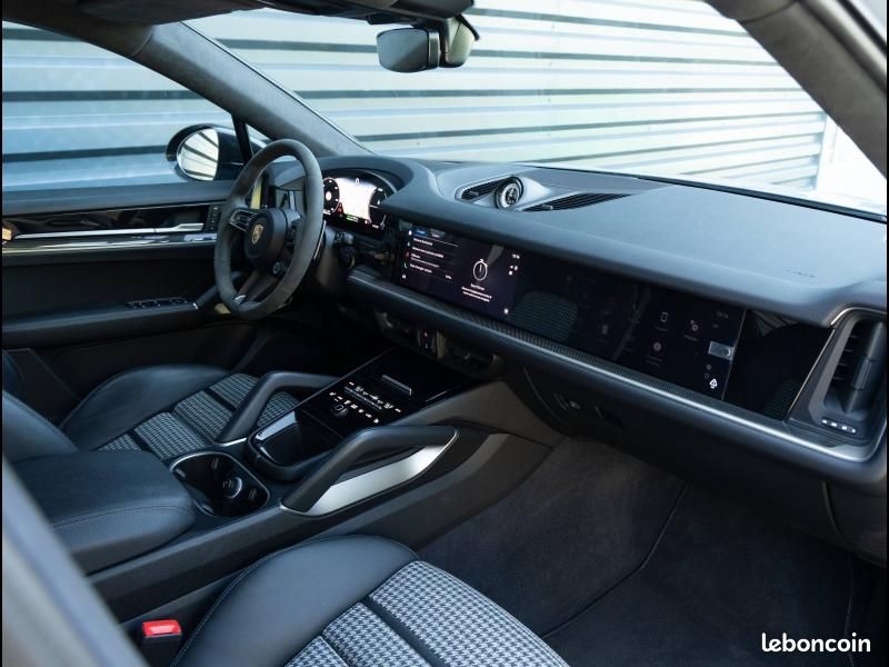 Porsche Cayenne Coupé 3.0 V6 519ch S E-Hybrid (image 33)