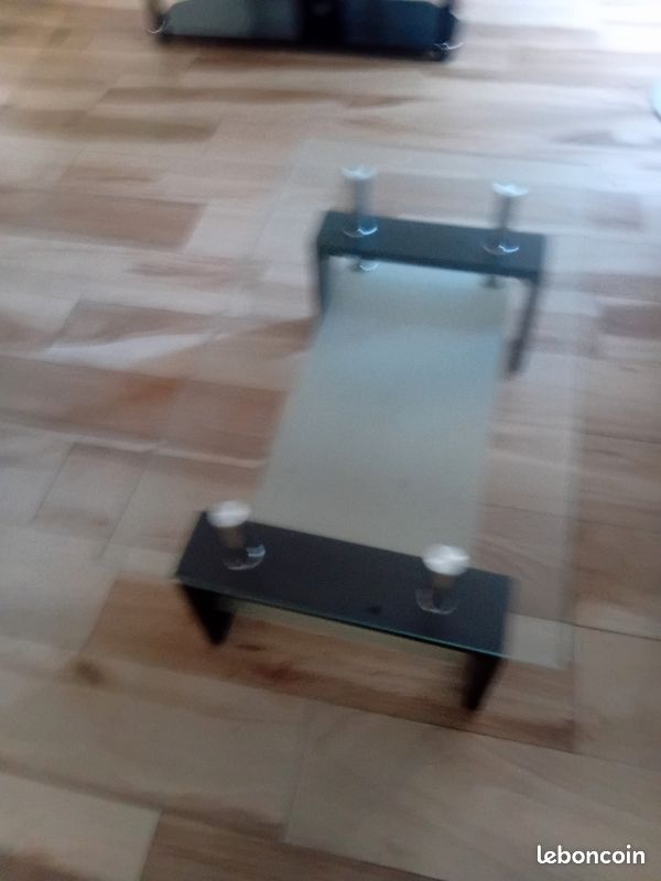 Table. Basse (image 1)