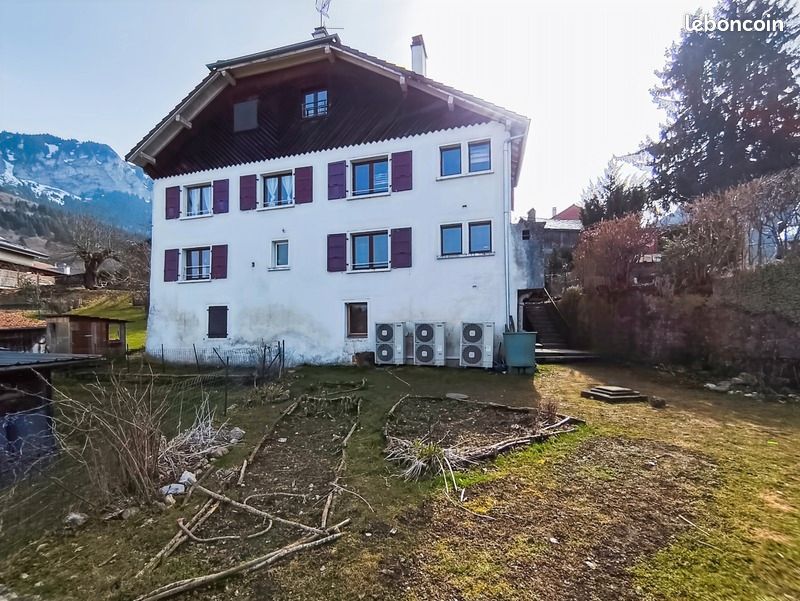 Local commercial 334 m² · à Thollon-les-Mémises · 334 m² · 450 000 €