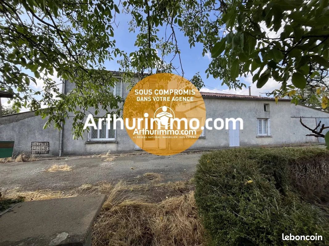 Maison 6 pièces 143 m² · à Mauléon · 143 m² · 126 600 €