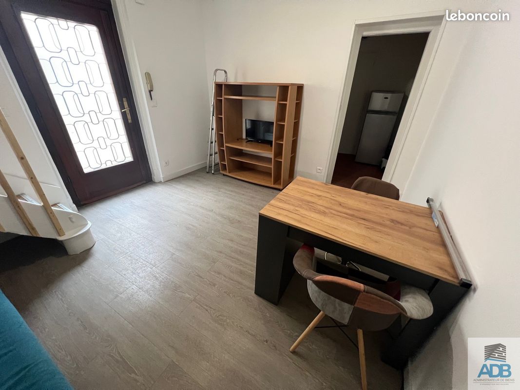 Appartement 2 pièces 35 m² · à Roanne · 35 m² · 470 €