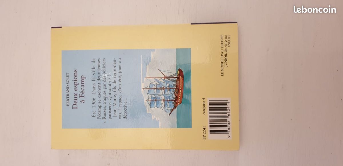 Livre Deux espions à Fécamp - Flammarion dès 9 ans (image 2)