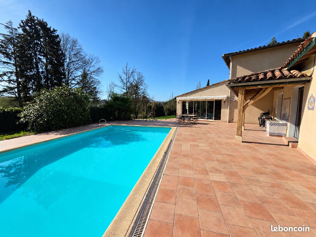 Maison 5 pièces 203 m² · à Vianne · 203 m² · 282 000 €