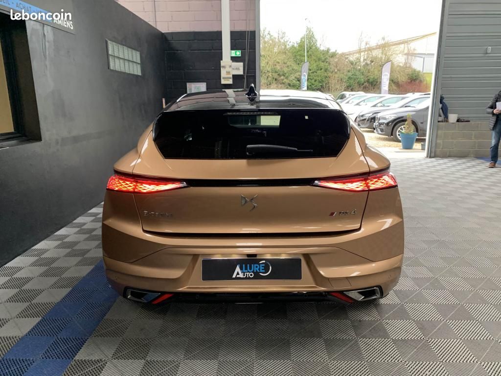 DS DS4 E-Tense - 225 Performance Line + / Caméra de recul/ CarPlay (image 4)