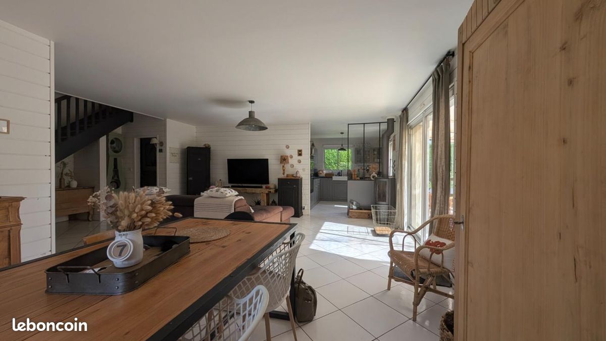 Maison 7 pièces 137 m² · à Loire-Authion · 137 m² · 386 650 €