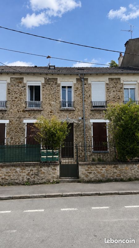 Appartement 3 pièces 37 m² · à Villeneuve-Saint-Georges · 37 m² · 980 €