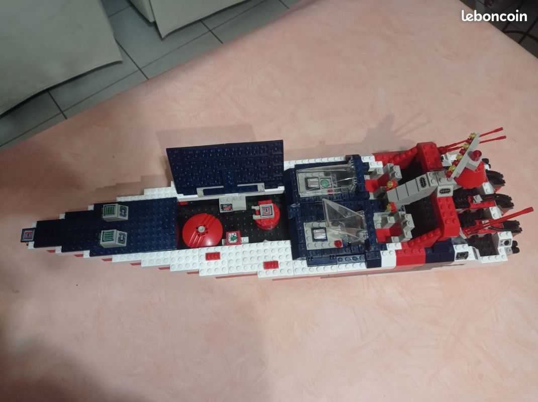 Mega bloks 9745 wave breaker (image 7)