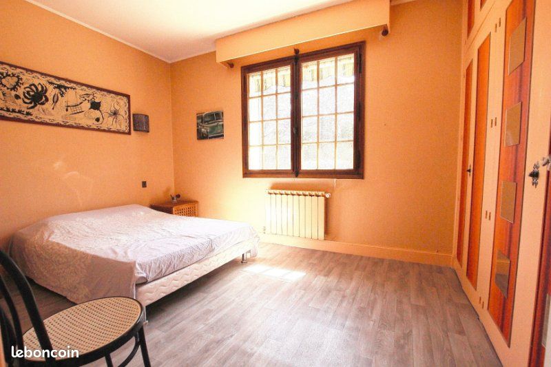 Maison 8 pièces 230 m² - Thouars 79100 (image principale 8)
