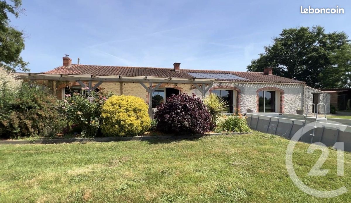 Maison 6 pièces 171 m² · à Maché · 171 m² · 337 600 €