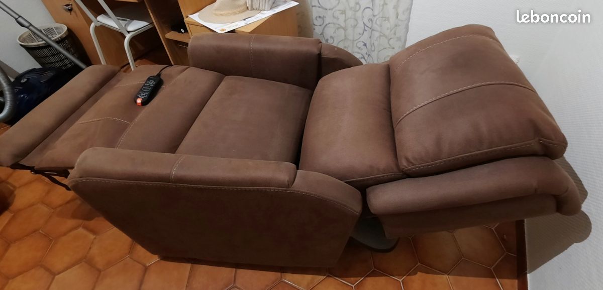 Fauteuil relevateur électrique 2 moteurs – bon état (image 2)