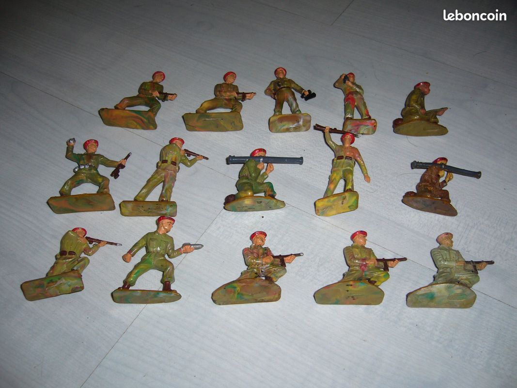 Lot De 15 Soldats Plastique Cassés Starlux / Michel / Cofalux - Échelle 1/32 (60mm)
