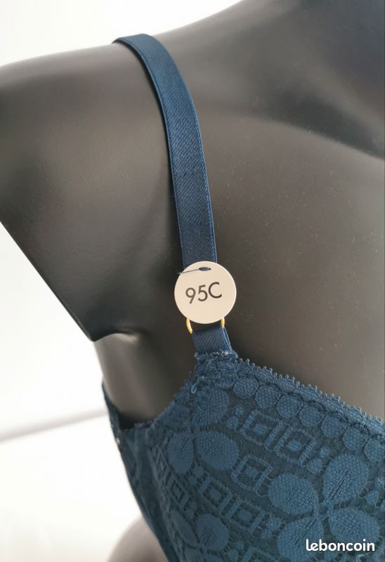 Soutien gorge corbeille paddé bleu nuit en dentelle Monoprix 95C (image 2)