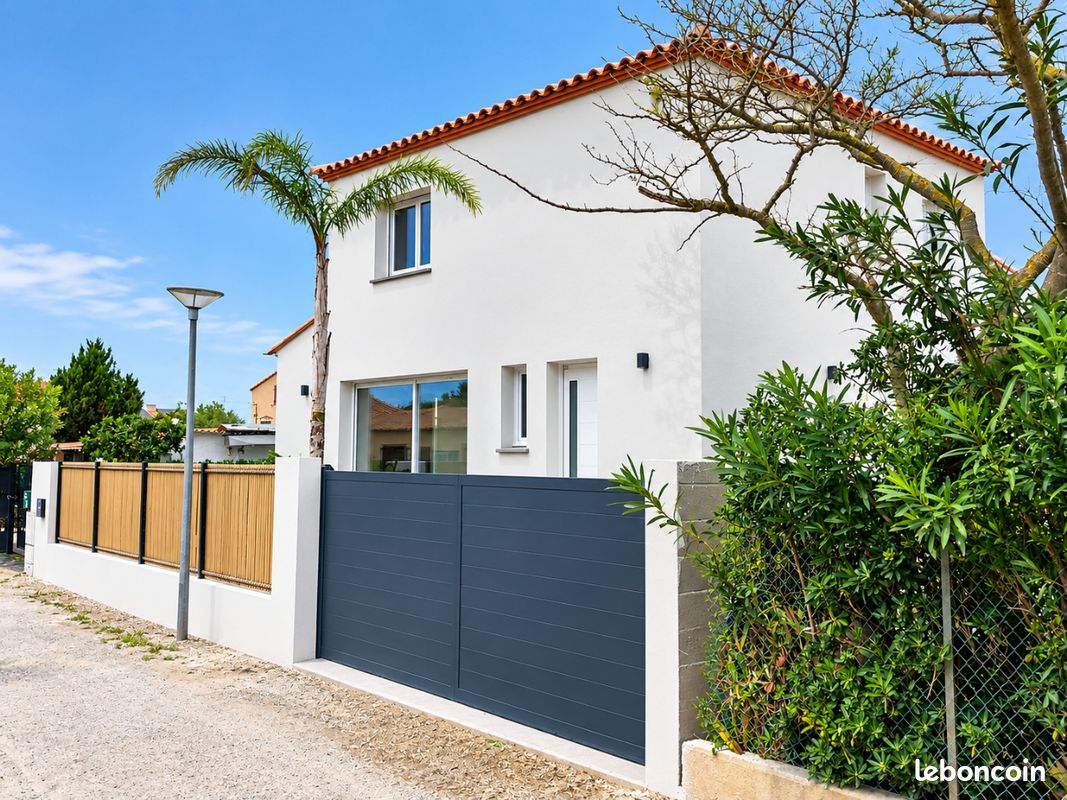 Maison 4 pièces 105 m² · à Sainte-Marie-la-Mer · 105 m² · 389 000 €
