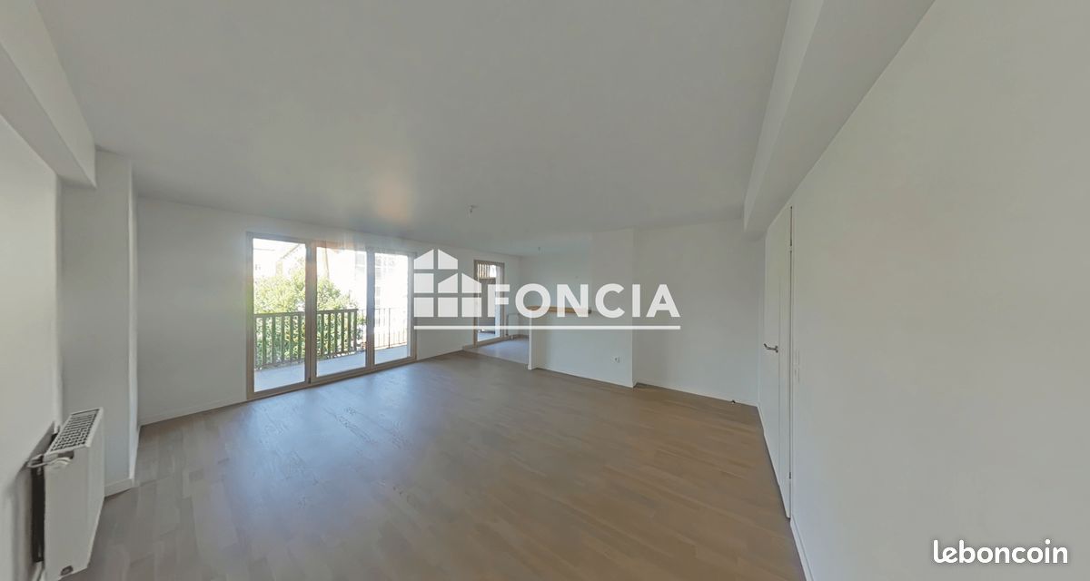 Appartement 5 pièces 95 m² · à Stains · 95 m² · 1 566 €/mois