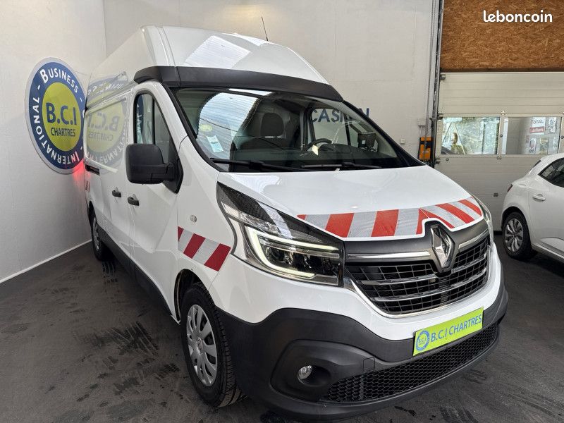 Renault TRAFIC III FG L2H2 1200 2.0 DCI 145CH ENERGY GRAND CONFORT E6 (image 2)
