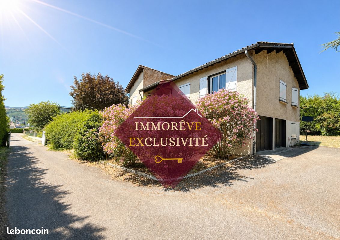 Maison 8 pièces 185 m² · à Saint-Clair-du-Rhône · 185 m² · 335 000 €