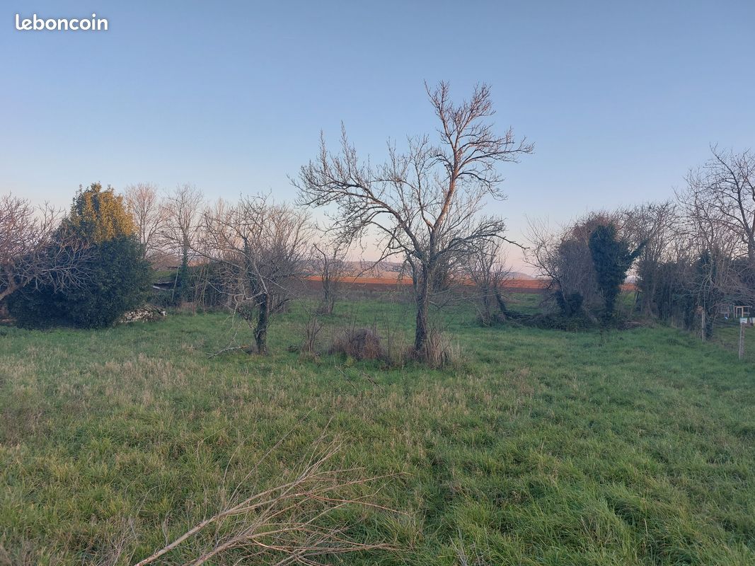 Terrain à bâtir 816 m² viabilisé – Libre constructeur – Proche Niort / La Crèche / Saint-Maixent-l’École · à Saint-Martin-de-