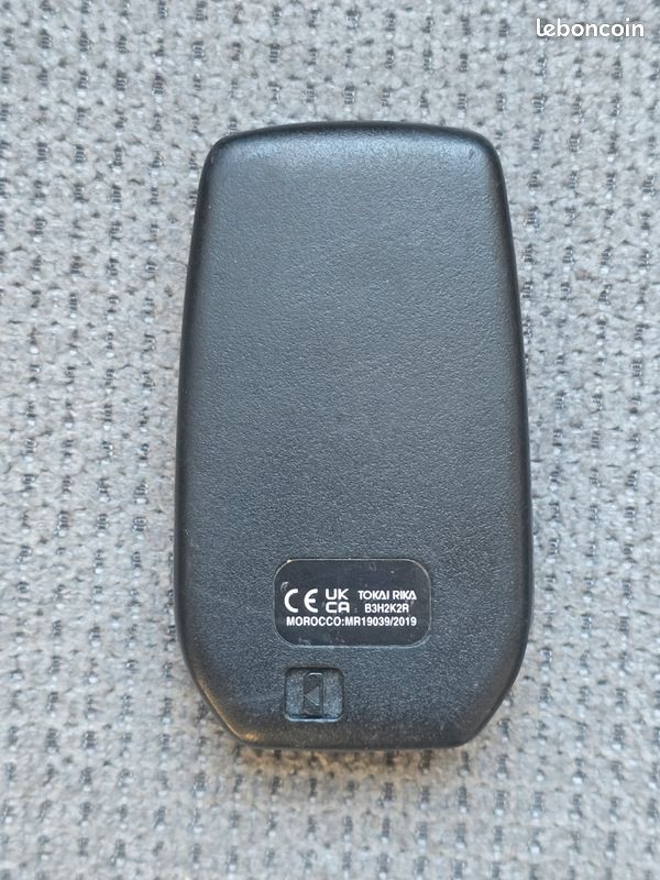 Clé Toyota Yaris Corolla Yaris Cross (image 2)