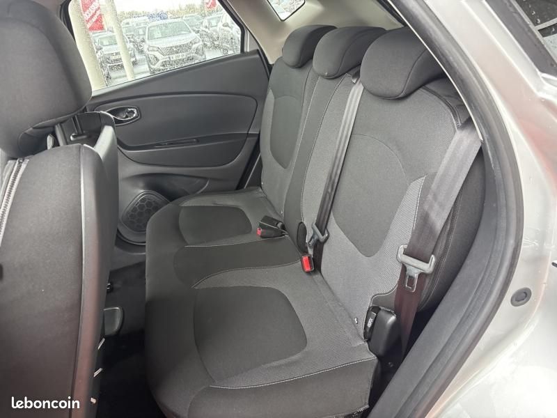Renault Captur 1.5 dCi 90ch Stop&Start energy Intens eco² (image 24)