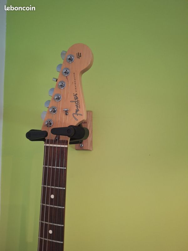 Fender stratocaster american standard (image 2)